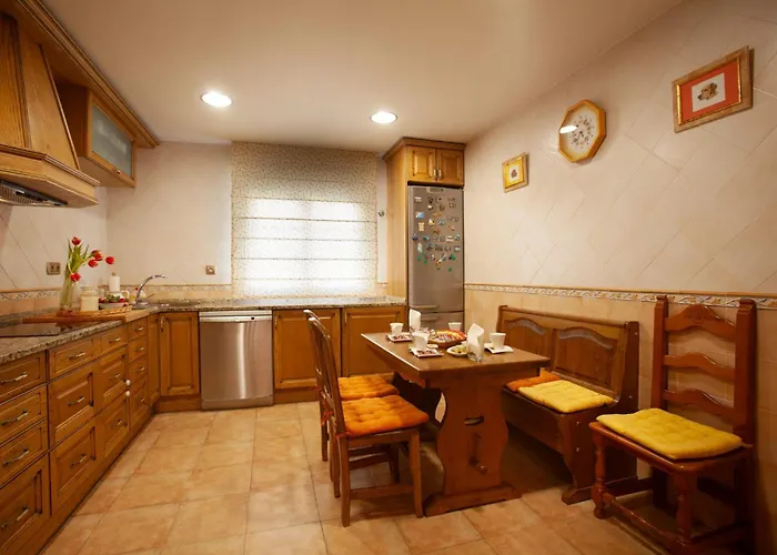 Valtravieso 라스 나바스 델 마르케스